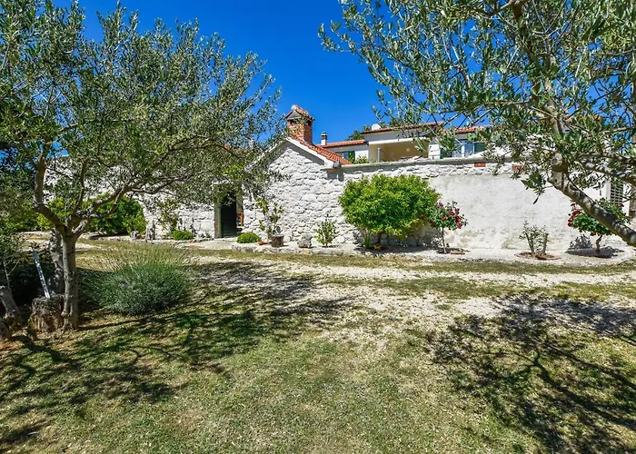 Asteralis Villa *