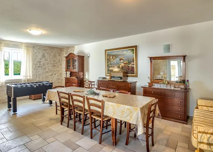 Villa Asteralis *