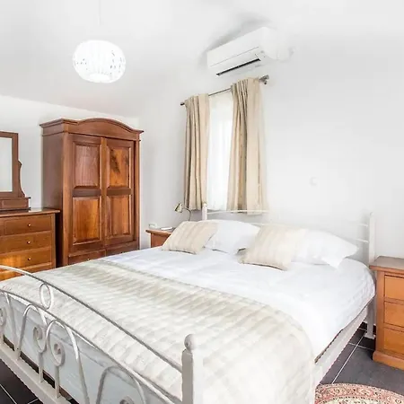 Asteralis Villa